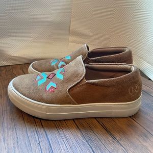 Roper aztec slip on shoes sz 7